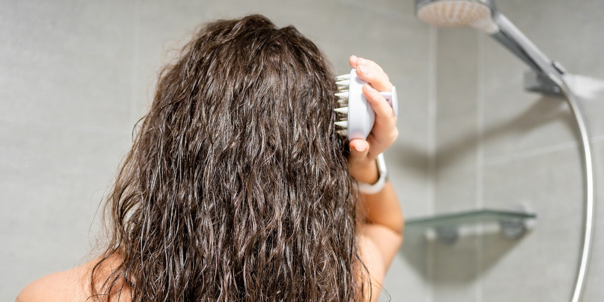 How to Build a Weekly Scalp Detox Routine