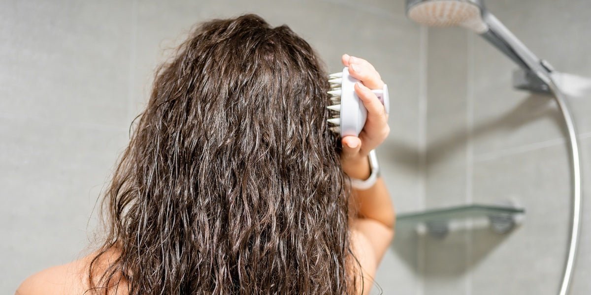 How to Build a Weekly Scalp Detox Routine
